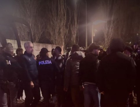 Salernitana sconfitta nel derby a Castellammare, ennesima delusione per i tifosi: faccia a faccia davanti al Novotel