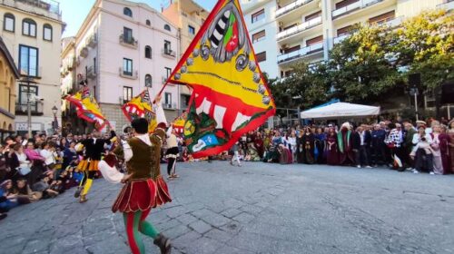 WEEKEND DA NON PERDERE CON LA XXXIII FIERA DEL CROCIFISSO RITROVATO NEL CENTRO STORICO DI SALERNO