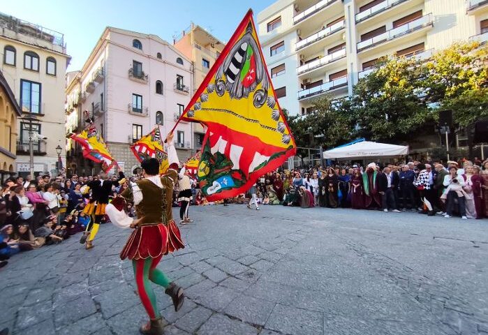 WEEKEND DA NON PERDERE CON LA XXXIII FIERA DEL CROCIFISSO RITROVATO NEL CENTRO STORICO DI SALERNO