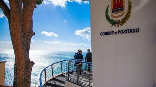 Positano, la minoranza: disservizi, propaganda e promesse: qui le persone in difficoltà aspettano da sette anni. A chi diamo la colpa questa volta?