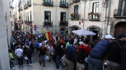 DOMANI ULTIMO GIORNO CON LA XXXIII FIERA DEL CROCIFISSO RITROVATO NEL CENTRO STORICO DI SALERNO