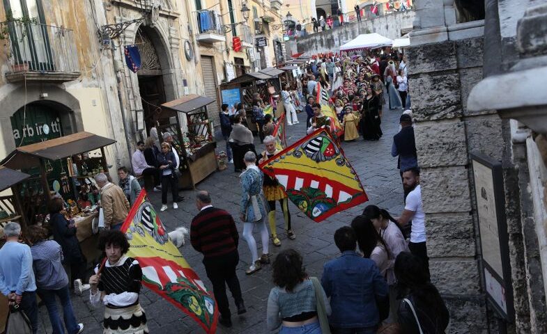 Fiera del Crocifisso Ritrovato a Salerno, migliaia di presenze e rete con musei e negozi