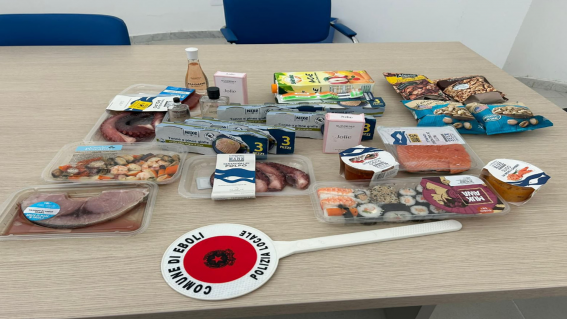 Eboli, ruba profumi e alimentari dal supermercato Lidl: arrestato 33enne dopo colluttazione