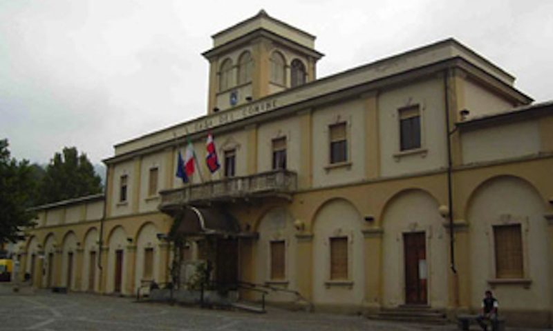 Camerota, Franco Mari (Avs): dal sindaco offese omofobe