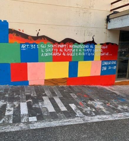 Salerno, la Cooperativa Galahad presenta…i nuovi murales e annuncia il lancio delle “bombe di fiori” nelle aiuole incolte di Matierno