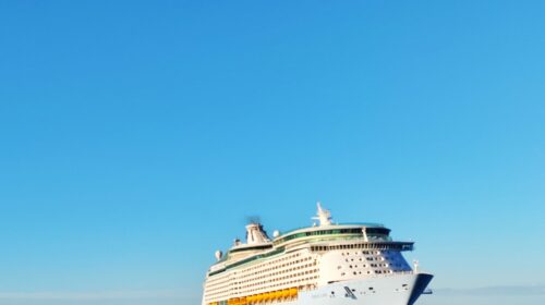 Salerno, torna alla Stazione Marittima la Voyager of the Seas con 3700 crocieristi a bordo