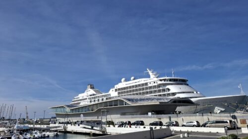 Salerno, alla Stazione Marittima la Regent Seven Seas Cruises con 500 croicieristi