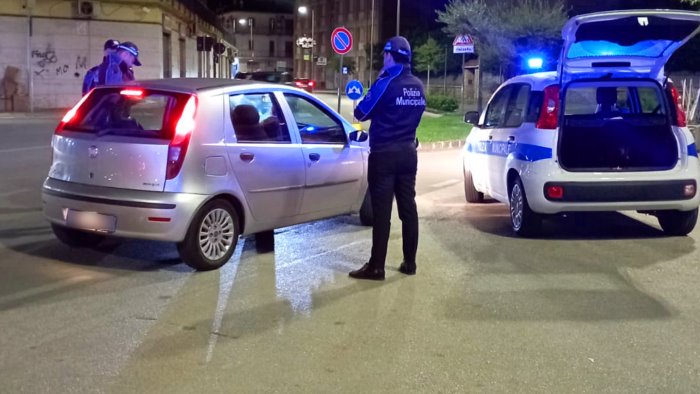 Sarno, la Polizia Municipale chiude un bar su corso Amendola