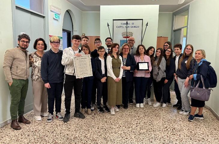 Castel San Giorgio, il sindaco premia gli studenti per la poesia  “Più Forte della Paura”