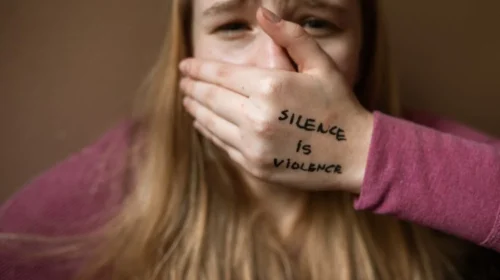 VIOLENZA SESSUALE IN AREE CITTADINE ABBANDONATE.