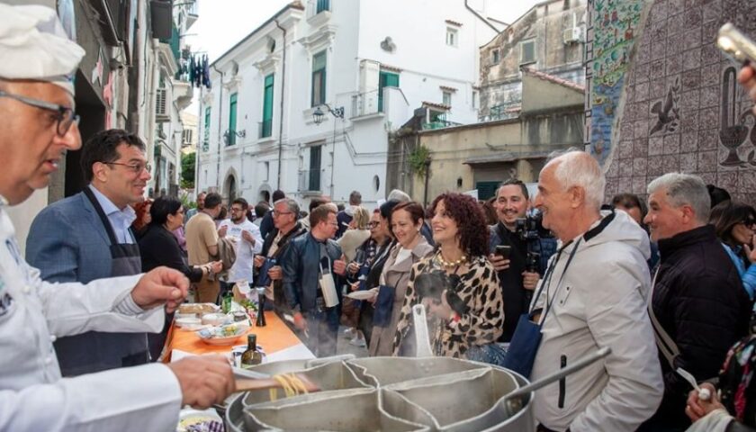 Divina Food Experience a Vietri sul Mare: boom di presenze e grande successo per le eccellenze enogastronomiche della Costiera Amalfitana