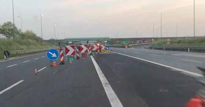 LAVORI A2 AUTOSTRADA DEL MEDITERRANEO: LIMITAZIONI DA STASERA AL 18 LUGLIO IN TERRITORIO DI SALERNO