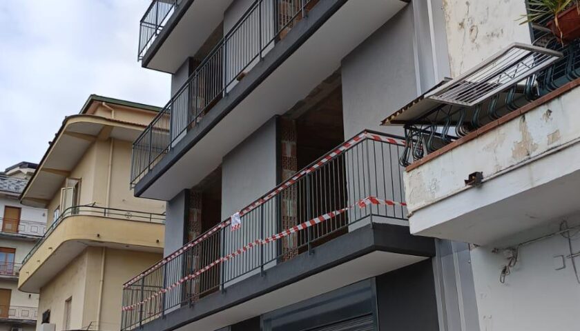 Battipaglia, dissequestrato il palazzo dei La Padula in via Olevano. L’avvocato Conte: si chiude vicenda complessa, immobile legittimo”