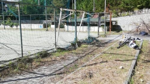 Salerno, campetti nel degrado ma le strutture non sono comunali