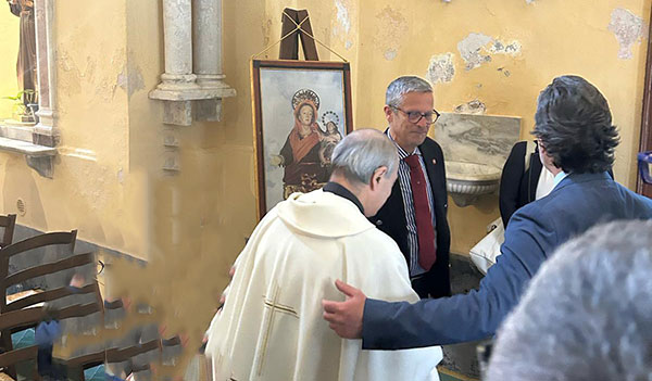 Salerno, furto di quadri nella chiesa di Sant’Anna al Porto: la polizia recupera le opere
