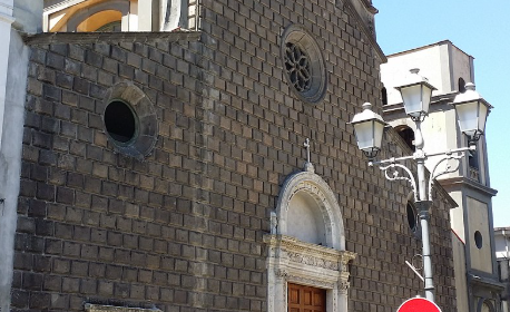 Angri, ladri nel convento delle suore