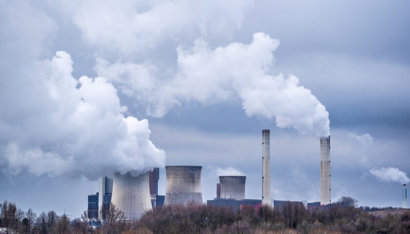 AMBIENTE ED INDUSTRIA: LA LEGGE CONTRO LE EMISSIONI NOCIVE