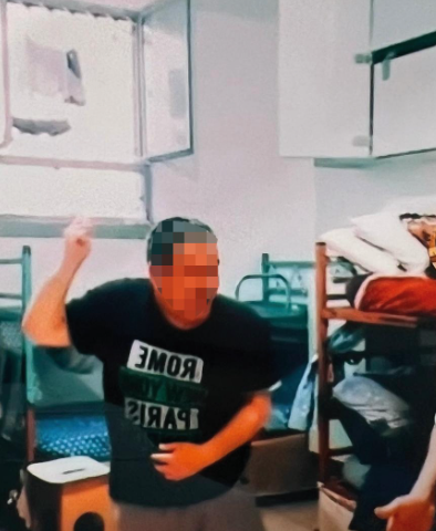 Balli nel carcere di Salerno, ancora video di detenuti sui social