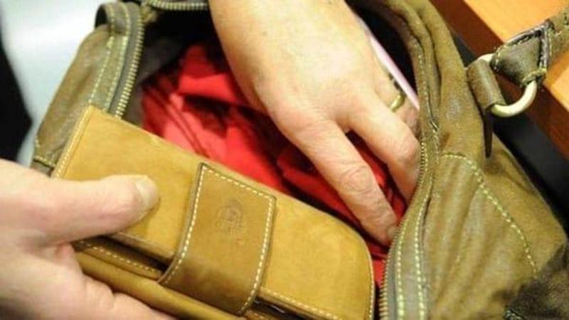 Battipaglia, furto in via Olevano: rubata borsa della titolare della Merceria, appello social