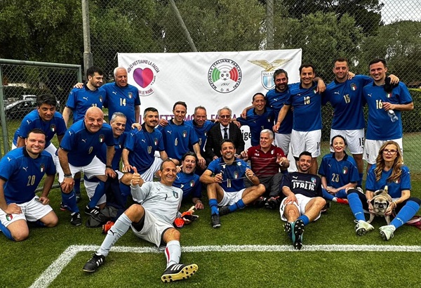 Nazionale parlamentari, Piero de Luca: “Noi ci mettiamo la faccia, non le mani”