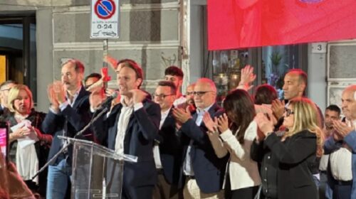 Piero De Luca in piazza a Paola per sostenere la candidatura a sindaco di Di Natale: “Noi alternativa alla destra disastrosa”