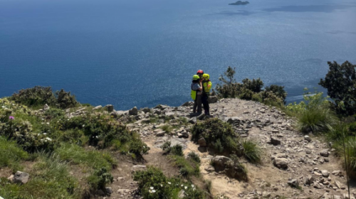 Costiera Amalfitana, escursionista salvata sul “Sentiero degli Dei”