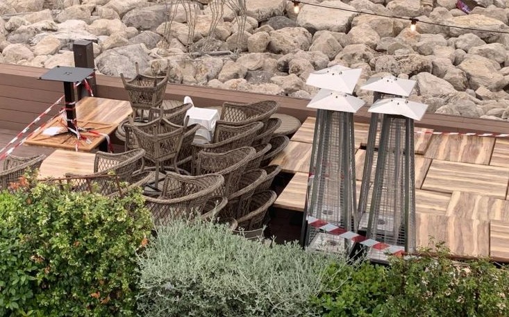 Salerno, fornelli nel dehors senza permessi: blitz con sequestro nel sotto piazza della Libertà