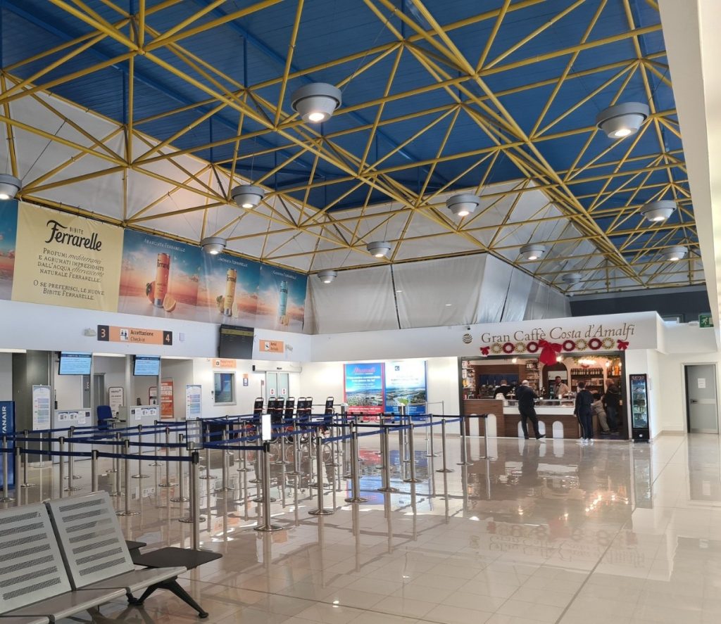 Aeroporto Salerno, in un anno 400mila viaggiatori