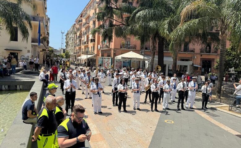 BATTIPAGLIA, APERTURA DI “MOMENTI D’AUTORE”