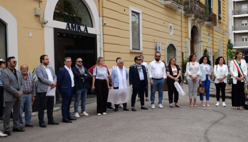 Baronissi, il Consiglio Comunale approva all’unanimità il riconoscimento dello Stato di Palestina a margine della marcia della pace 
