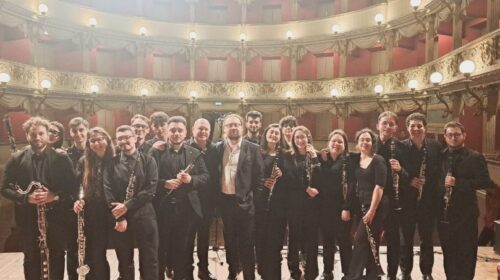 Il Maestro d’orchestra salernitano Francesco Bottigliero incanta Cracovia con “La Bellezza del Silenzio”