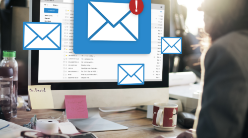 LE EMAIL DEL MIO COMPUTER AZIENDALE VENGONO CONTROLLATE È UN COMPORTAMENTO LECITO?