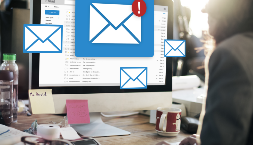 LE EMAIL DEL MIO COMPUTER AZIENDALE VENGONO CONTROLLATE È UN COMPORTAMENTO LECITO?