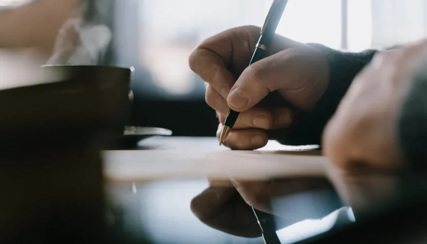 HO RICEVUTO UNA LETTERA DI DIFFIDA: COME MI DEVO COMPORTARE?