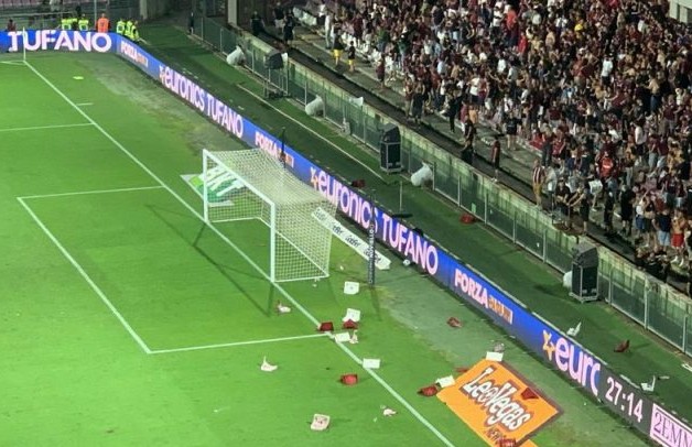Caos stadio Arechi, in arrivo provvedimenti per i facinorosi
