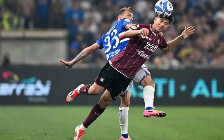 Salernitana dopo il rientro da Genova nella notte, intossicazione alimentare: calciatori in ospedale
