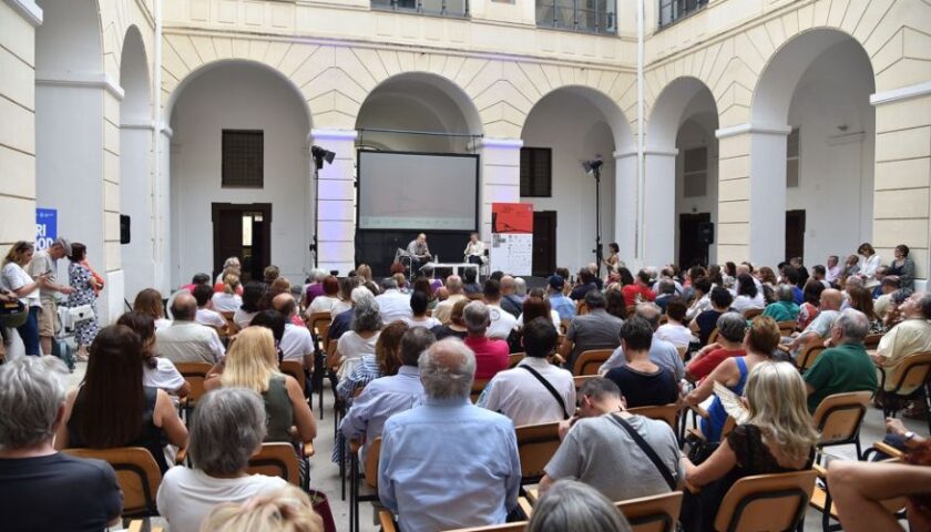 DOMANI IL TAGLIO DEL NASTRO PER SALERNO LETTERATURA