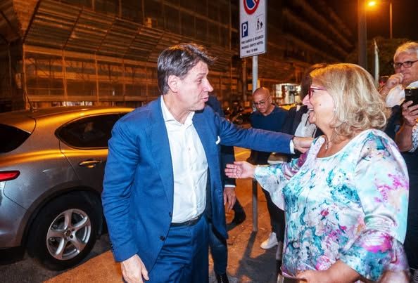 M5S, Villani: “Il Presidente Giuseppe Conte sabato il gazebo a Salerno contro il riarmo”