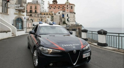 Furti di bici elettriche e pezzi di carrozzeria dalle auto in Costiera Amalfitana: due fermi