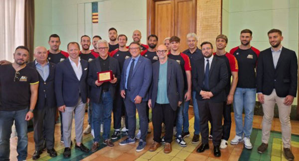 Salerno, il sindaco riceve la Rari Nantes