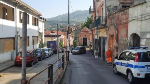 A Cava de’ Tirreni scompaiono i segnali stradali, rinviata sperimentazione del senso unico