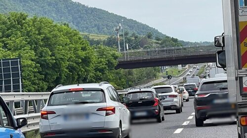 Tamponamento a catena allo svincolo di Baronissi, traffico paralizzato