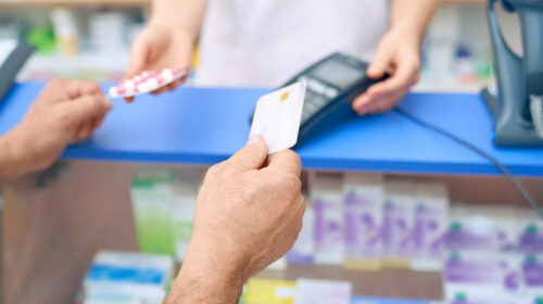ALCUNI COMMERCIANTI NON ESPONGONO I CARTELLINI DEI PREZZI SONO SANZIONABILI?