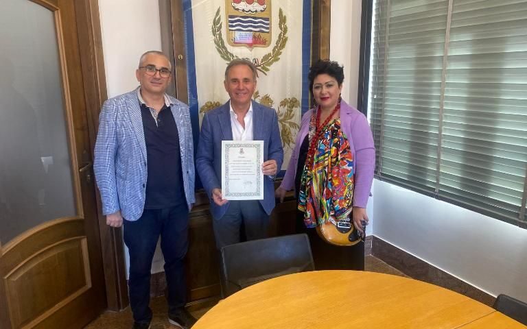 Il Comune di Eboli premia Carlo Gargiulo e Angela Caliendo