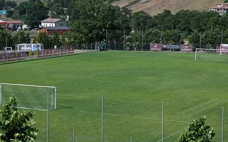 Merchandising Salernitana, a Cascia sabato apre il Temporary Store