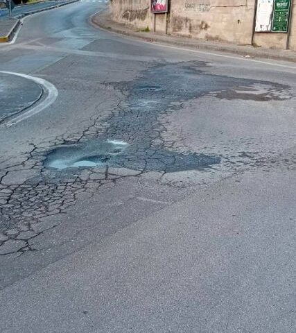 Giordani (Prima Cava): “Perdita d’acqua dal sottosuolo in via Salvo D’Acquisto e nessuno interviene. I cittadini sono esasperati”