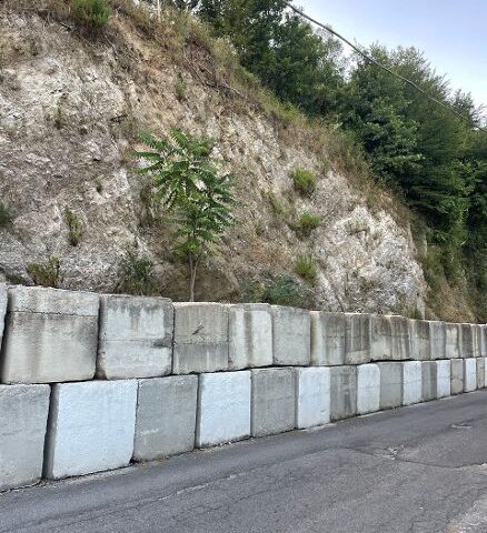 Cava de’ Tirreni, strada a Petrellosa ancora parzialmente ostruita: le richieste di “Prima Cava”