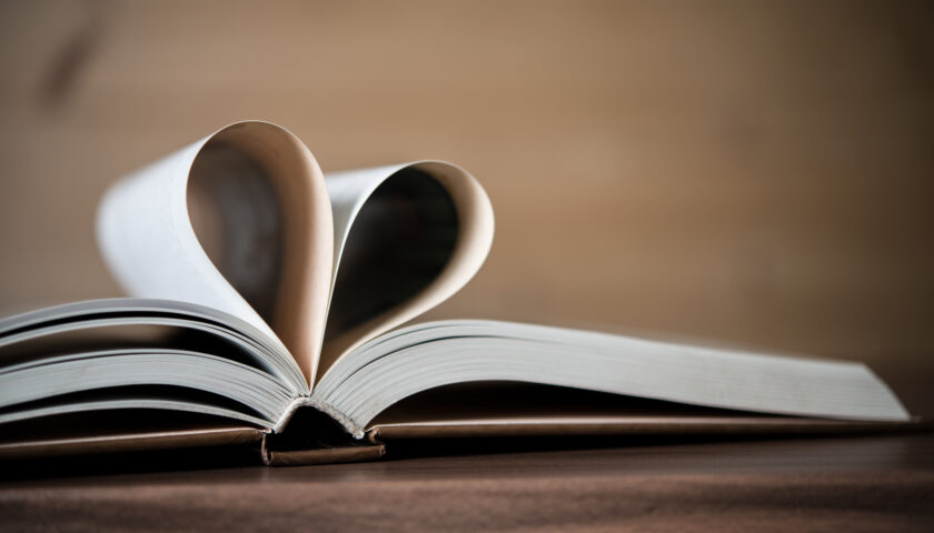 MI SONO INNAMORATO DI MIA CUGINA MA GLI AMICI MI SCONSIGLIANO: PUÒ ESSERE CONSIDERATO REATO?