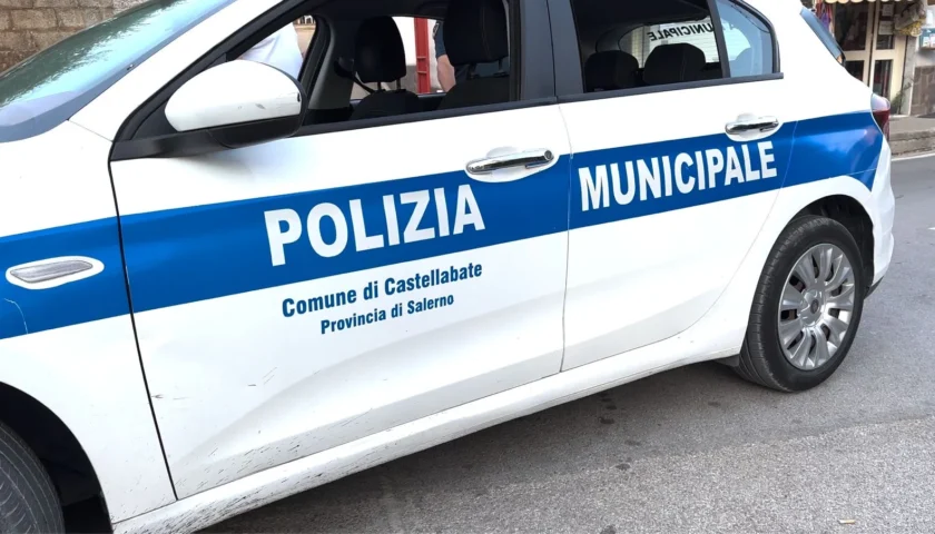 Castellabate, negozio cinese irregolare: sanzionato titolare