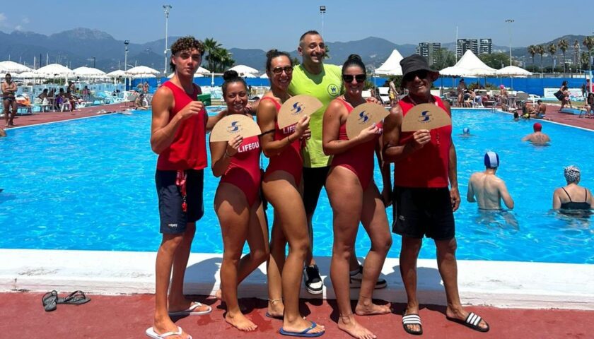 Successo per la prima tappa di “Una Domenica differente in…spiaggia” promossa da Comune e “Salerno Pulita”